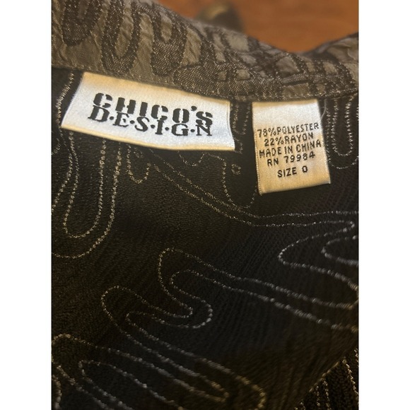 Chico's Design Black & Gray Button Down Top Abstract Print Blouse Size 0 (S) - Picture 7 of 8